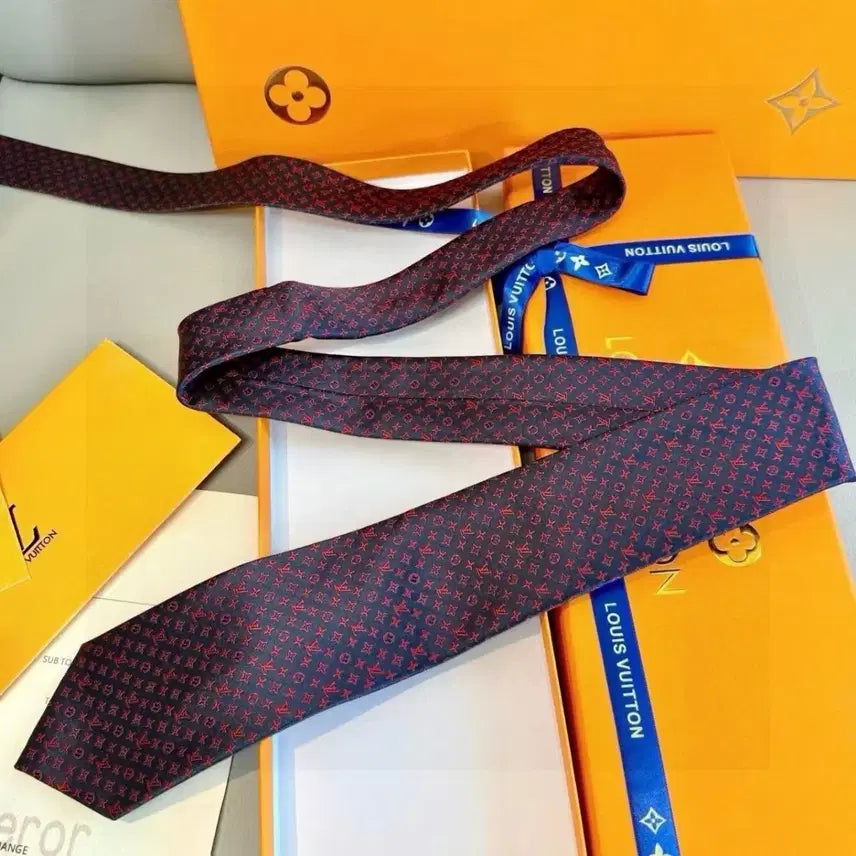 [BUNJANG] Louis Vuitton Tie - New / 루이비통 넥타이