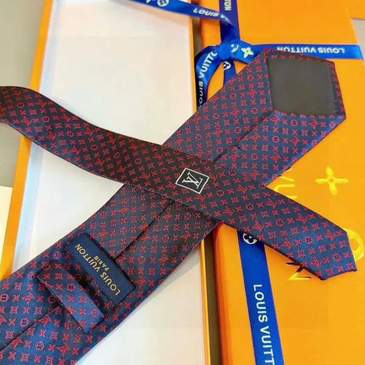[BUNJANG] Louis Vuitton Tie - New / 루이비통 넥타이