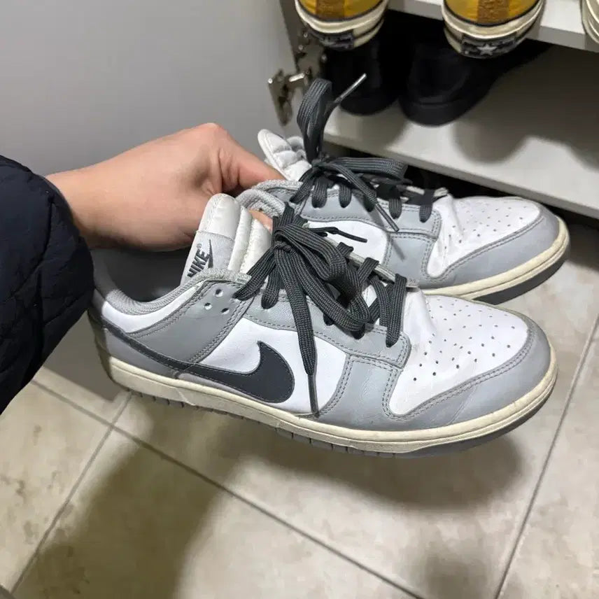 [SOLD OUT] 나이키 덩크로우 스모크 그레이 275