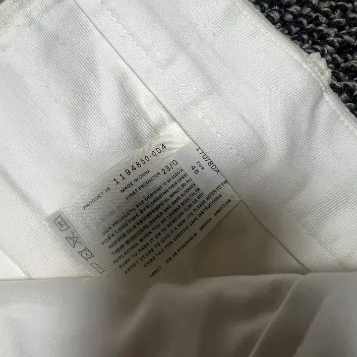 [BUNJANG] Arket Corduroy White Pants (Size 46) / 새상품) 아르켓 코듀로이 화이트 팬츠 46 사이즈