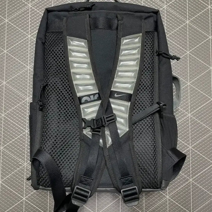 [BUNJANG] Nike Utility Elite Backpack 32L Black / [중고] 나이키 유틸리티 엘리트 백팩 32L 블랙