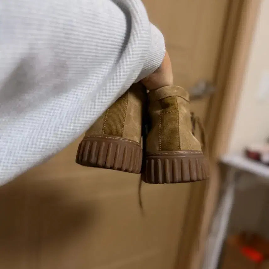 [SOLD OUT] 클락스 토힐 다크샌드 270