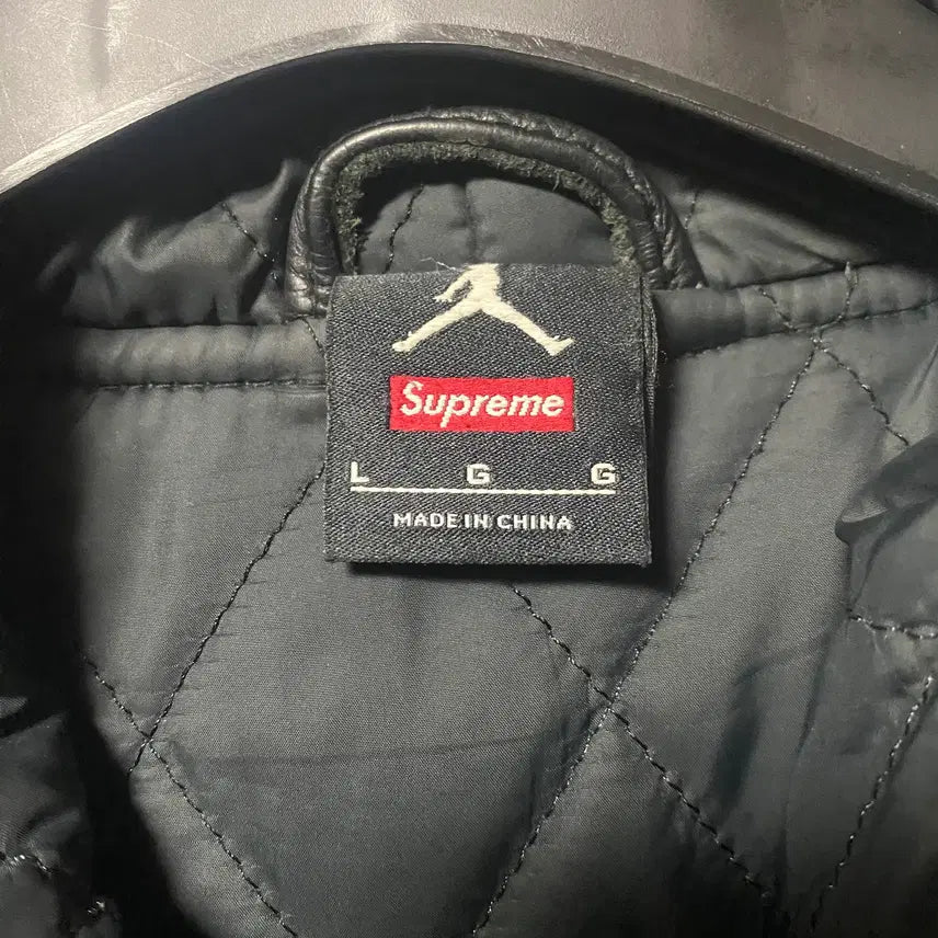 [BUNJANG] Supreme x Jordan Varsity Jacket / [L] 슈프림 X 조던 바시티 자켓 (Supreme x jordan)