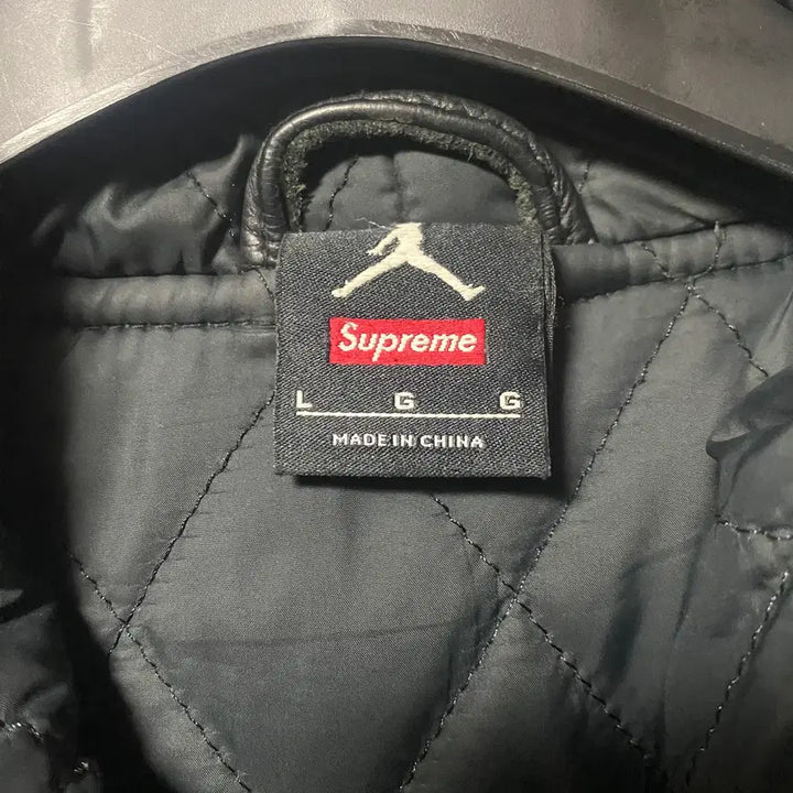 [BUNJANG] Supreme x Jordan Varsity Jacket / [L] 슈프림 X 조던 바시티 자켓 (Supreme x jordan)
