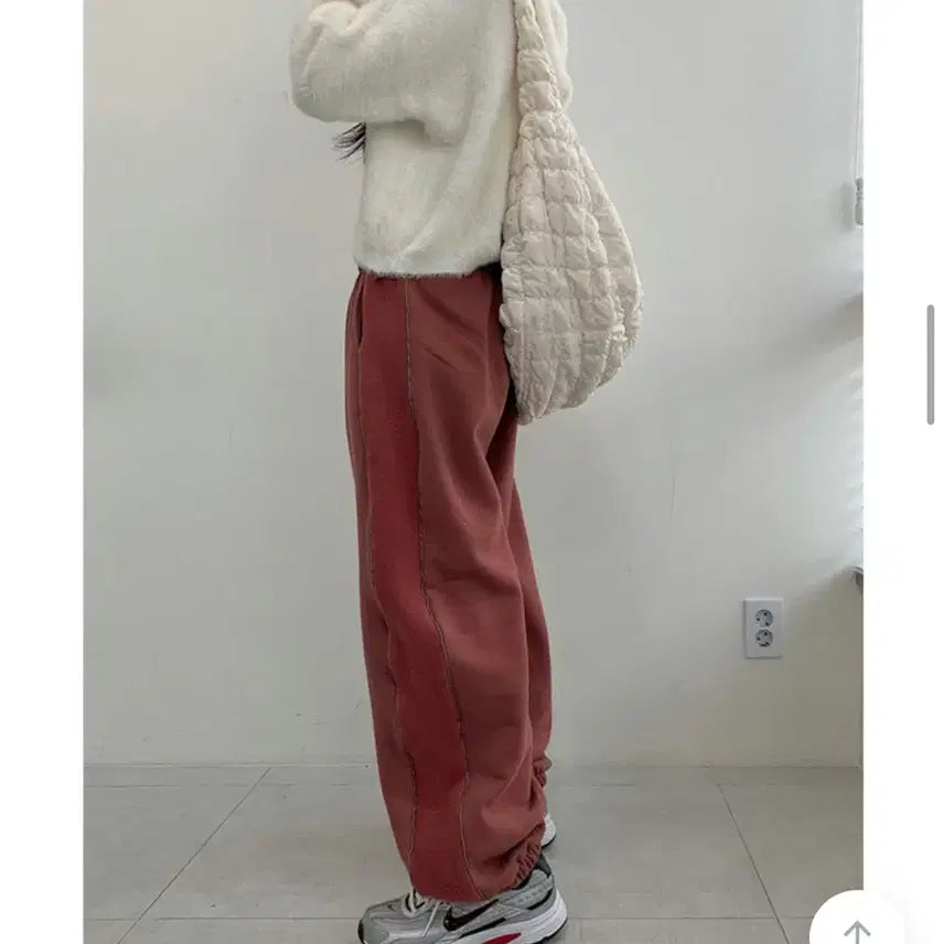 [BUNJANG] Brick Pink Fleece Lined Wide Jogger Training Pants / 브릭핑크 기모 와이드 조거 트레이닝 팬츠