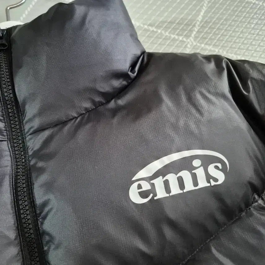 [BUNJANG] EIMIS New Logo Duck Down Short Padded Jacket / 이미스 뉴로고 덕다운 숏패딩 S