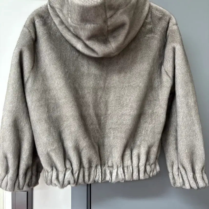 [BUNJANG] Renoma Hooded Fur Zip-up Jumper / 레노마 후드 모피 집업 점퍼