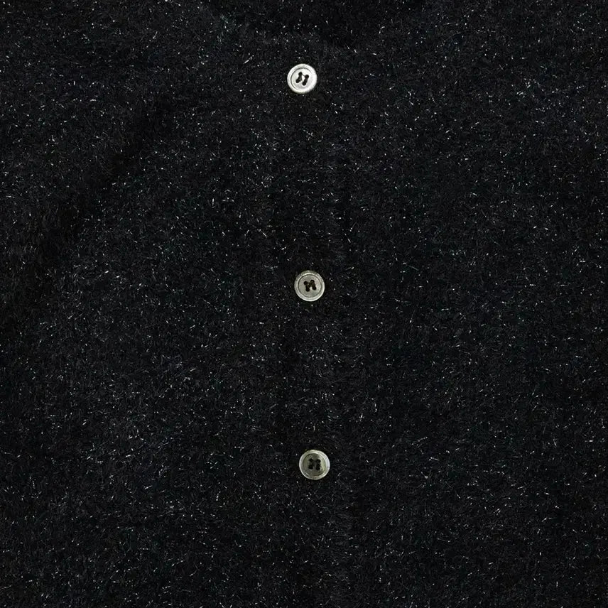 [SOLD OUT] 생긴스튜디오 TINSEL KNIT BUTTON CARDIGAN 블랙