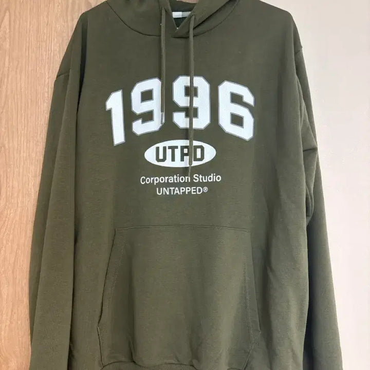 [BUNJANG] Untapped Studio Khaki Hoodie / 언탭트 스튜디오 후드티 카키