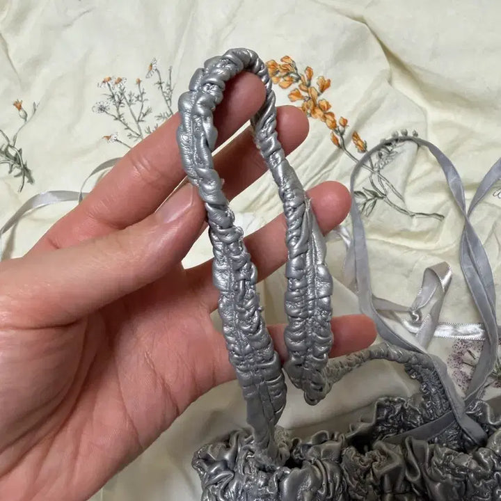 [BUNJANG] Cosmos Silver Pumpkin Bag / 코스모스 링컬 펌킨백/코스모스 실버 가방/cosmoss bag