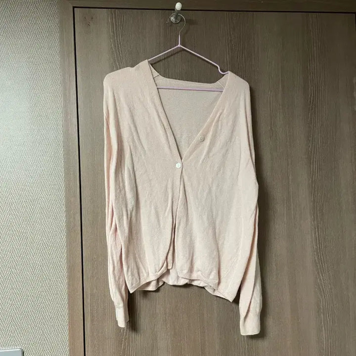 [BUNJANG] Pink V-neck Cardigan / 핑크색 브이넥 가디건