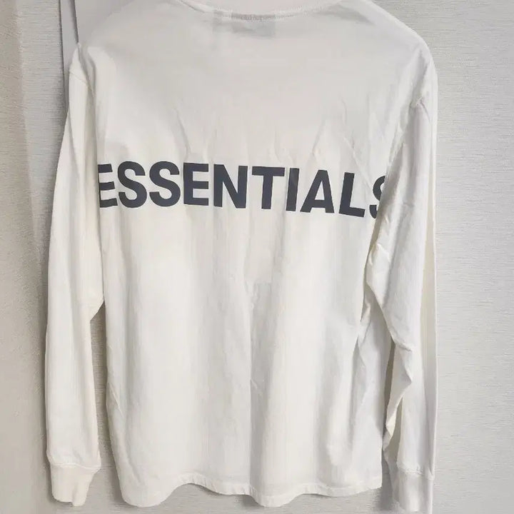 [BUNJANG] Essential Long Sleeve Ivory M / 에센셜 롱슬리브 아이보리 m