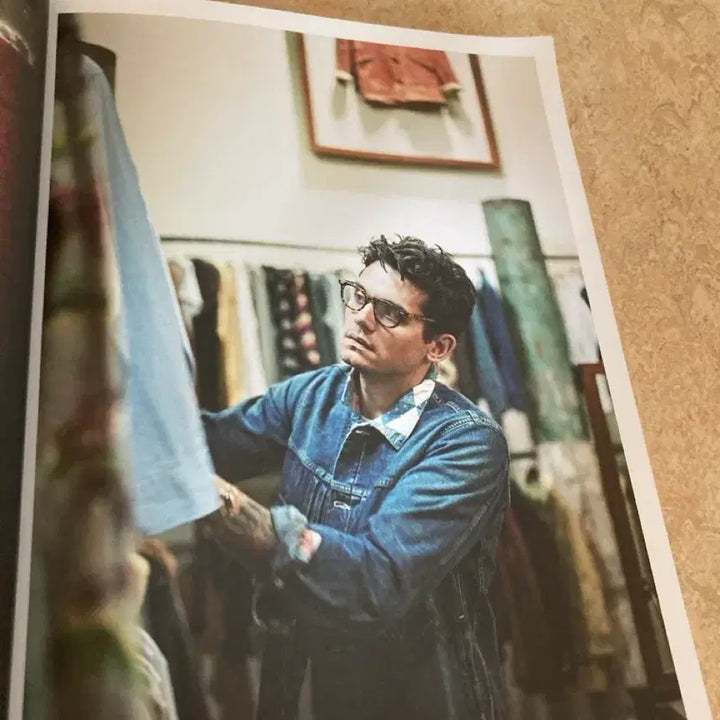 [BUNJANG] Visvim John Mayer Cover Magazine / 더 뉴 오더 잡지 비즈빔 존메이어 커버