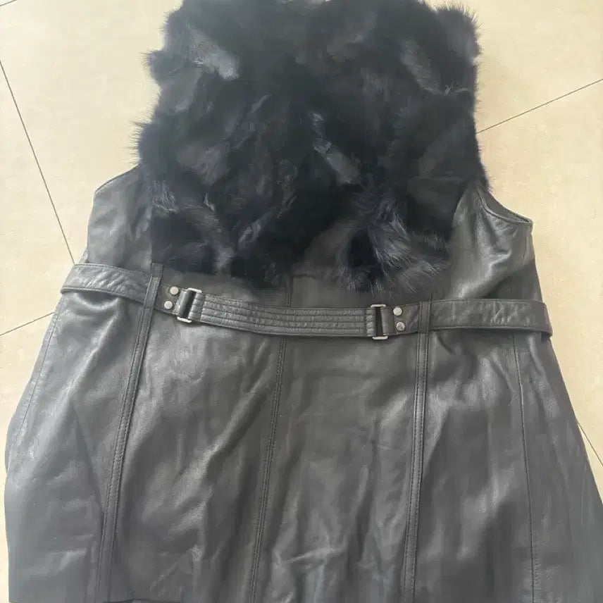 [BUNJANG] KASIBADY Lambskin Fox Fur Vest / KASIBADY 양가죽폭스퍼베스트블랙66