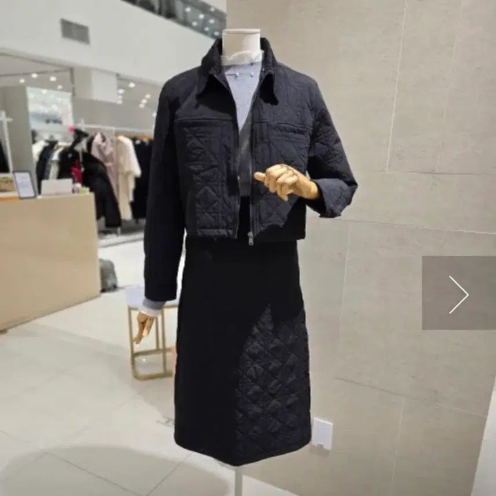 [BUNJANG] Satin Quilted Two-Piece Set / 샤틴 퀄팅 투피스 세트