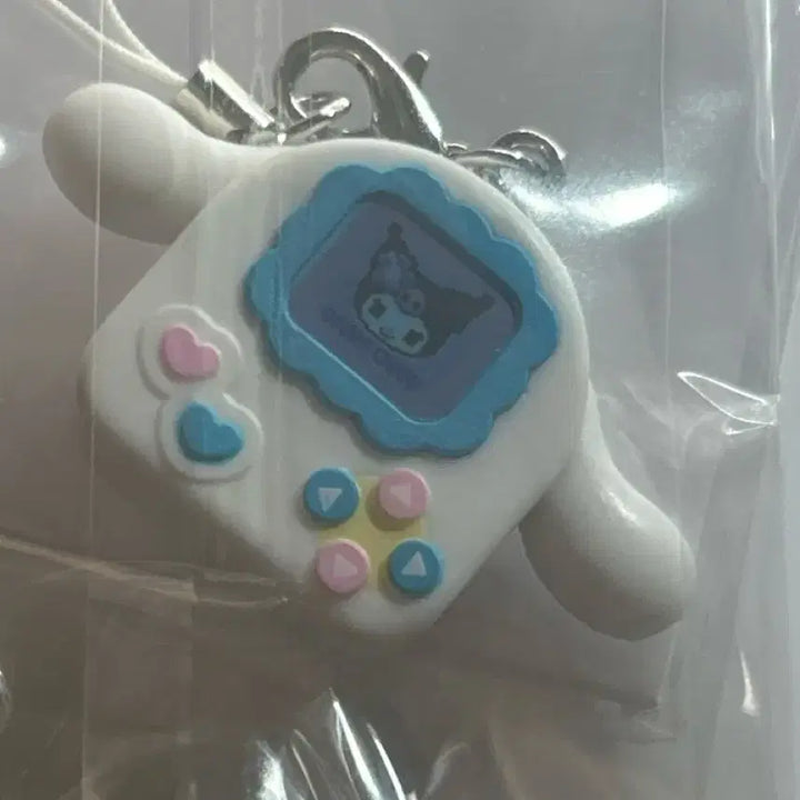 [BUNJANG] Sanrio Cinnamoroll Kuromi Tamagotchi Secret Strap / 산리오 코갸루 시나모롤 쿠로미 게임기 다마코치 랜덤키링 시크릿 스트랩