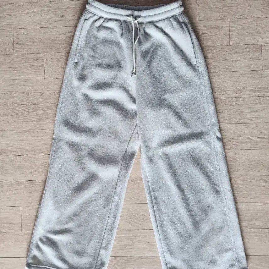 [BUNJANG] Facade Pattern Wool Fleece Banding Pants - Oatmeal / 파사드패턴 울플리스 밴딩팬츠 oatmeal(새상품)