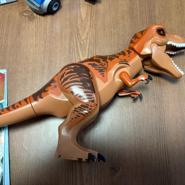 [BUNJANG] LEGO Jurassic World T. rex's Escape 10758 / 레고 쥬라기 T-렉스의 탈출 10758