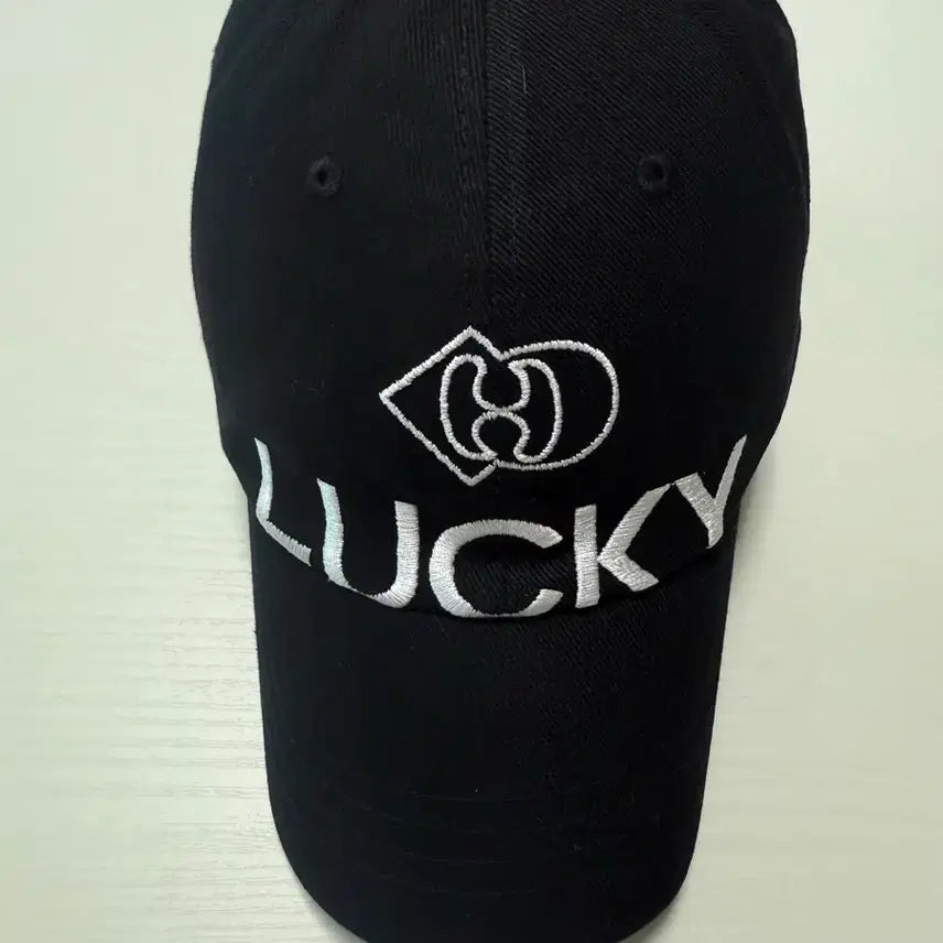 [BUNJANG] Lucky Chouette Ball Cap / 럭키슈에뜨 볼캡