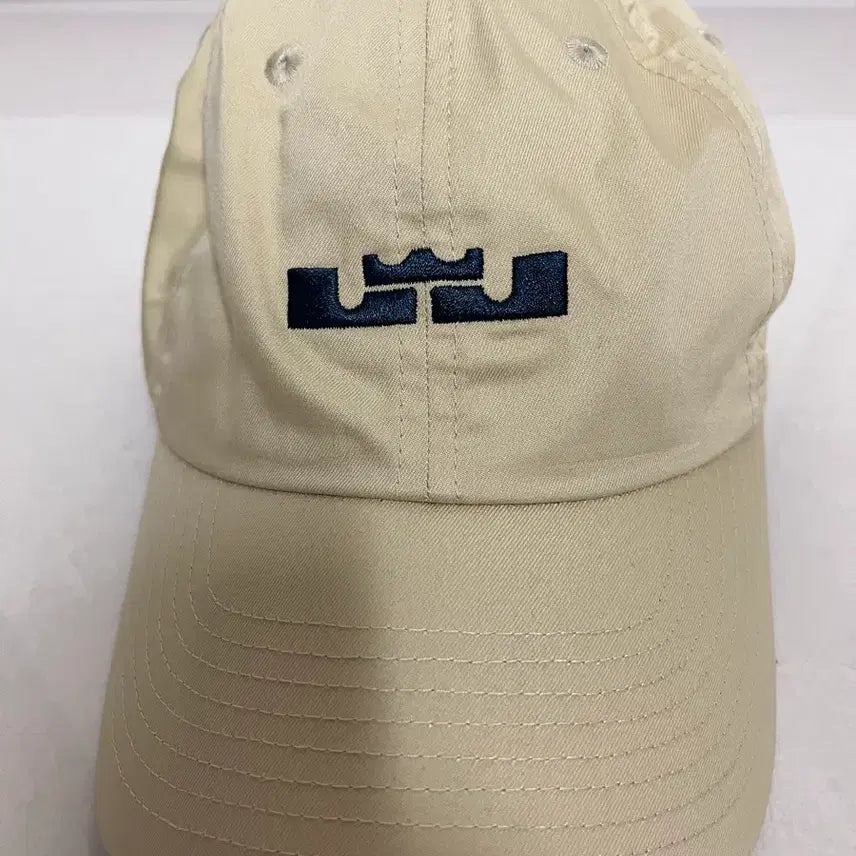 [BUNJANG] Nike Lebron Unstructured Cap Beige / 나이키 르브론 언스트럭처 캡 베이지 판매해요.