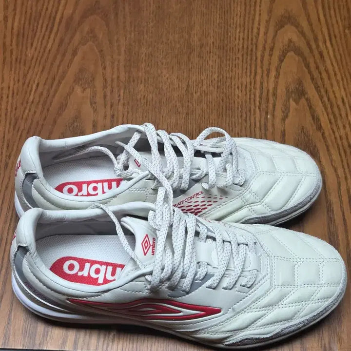 [BUNJANG] Umbro Revenge Premium 255 Sneakers / 엄브로 리벤지 프리미엄 255