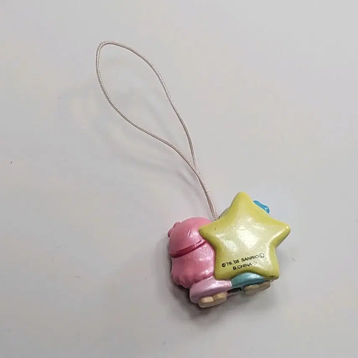 [BUNJANG] Little Twin Stars Kiki &amp; Lala Holiday Christmas Book Strap / 홀리데이 크리스마스 별 성경 책 읽는 리틀트윈스타 키키라라 /키티 스트랩