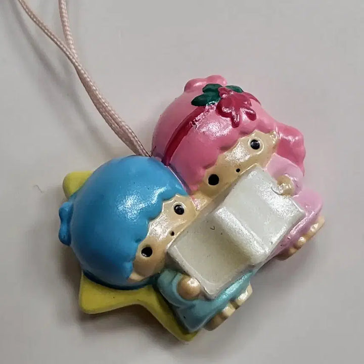 [BUNJANG] Little Twin Stars Kiki &amp; Lala Holiday Christmas Book Strap / 홀리데이 크리스마스 별 성경 책 읽는 리틀트윈스타 키키라라 /키티 스트랩