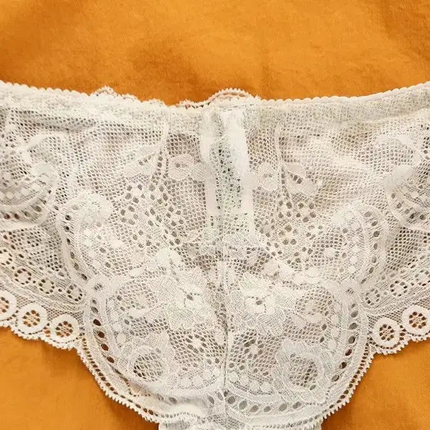 [BUNJANG] Romantic Women's T-Panties - Used / 로맨틱 여성 티팬티-중고