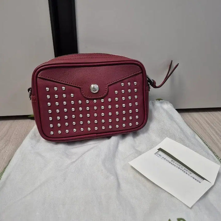 [BUNJANG] Longchamp Red Studded Mini Crossbody Bag / 롱샴 레드 스터드 미니 크로스백