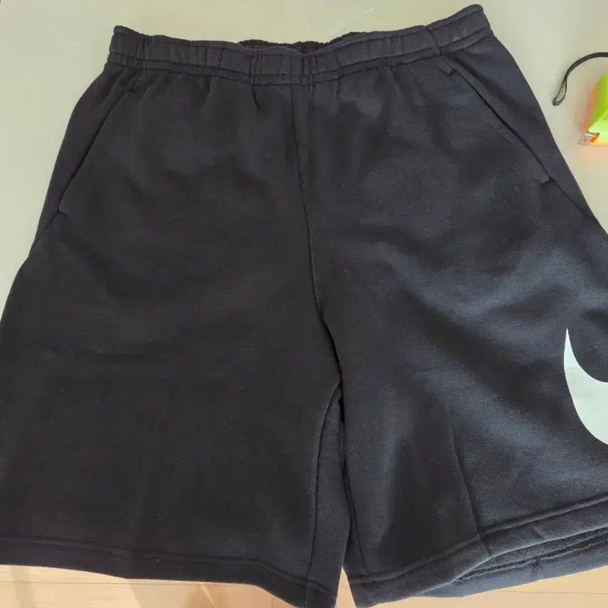 [SOLD OUT] 나이키 스우시 블랙 반바지 L사이즈
