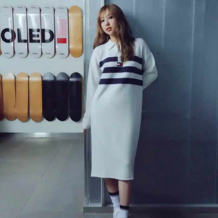 [SOLD OUT] 타미진스 스트라이프 하프 집업 드레스 (T32C7WOP44TWT2YBL)