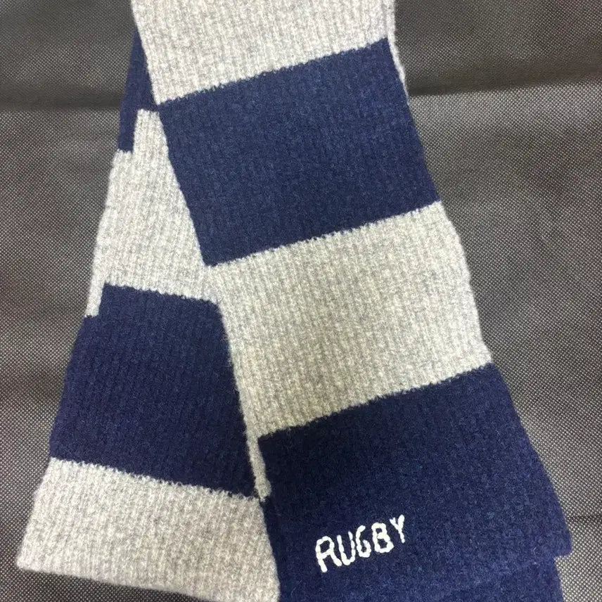 [BUNJANG] Poker Face Rugby Gray/Navy Muffler / 포커페이스 럭비 머플러 그레이/네이비 판매합니다.