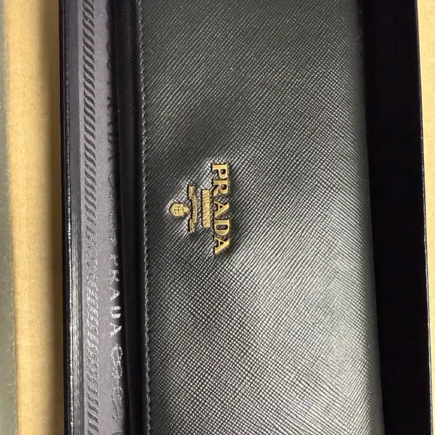 [BUNJANG] Prada Saffiano Gold Long Wallet Black / 프라다 사피아노 금장 장지갑 블랙