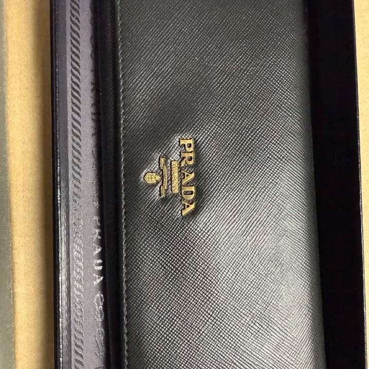 [BUNJANG] Prada Saffiano Gold Long Wallet Black / 프라다 사피아노 금장 장지갑 블랙