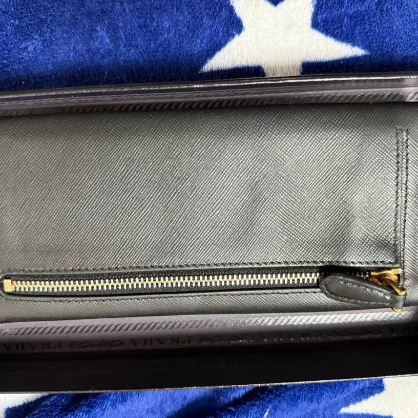 [BUNJANG] Prada Saffiano Gold Long Wallet Black / 프라다 사피아노 금장 장지갑 블랙
