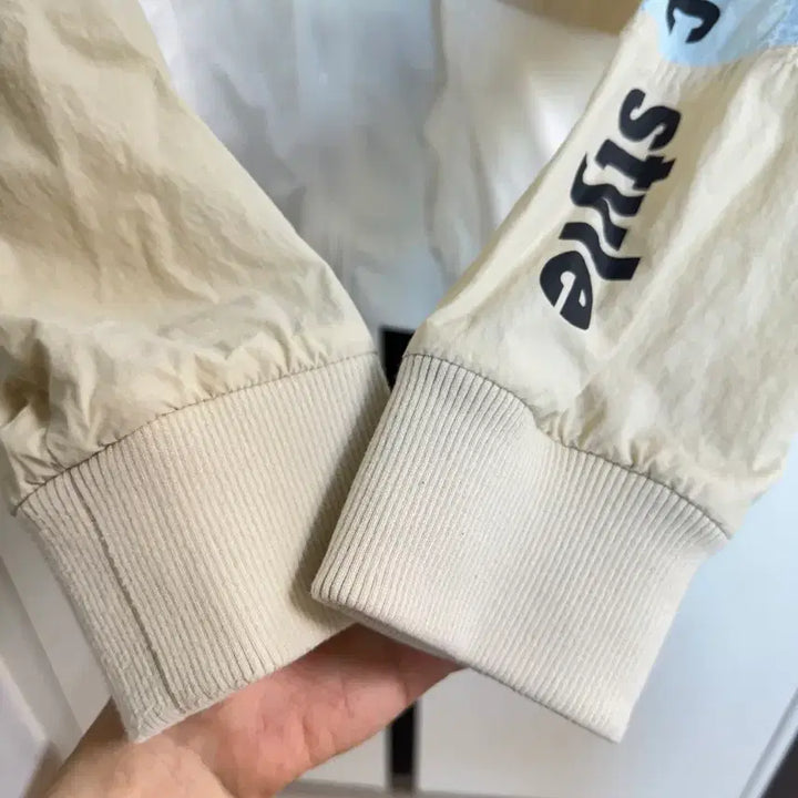 [BUNJANG] Zipp Blocker Windbreaker (Size 100) / 지프 블러킹 바람막이 100사이즈