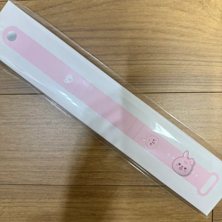 [SOLD OUT] 데이식스 마데워치 커스텀 스트랩 쁘띠멀즈 필끼 원필