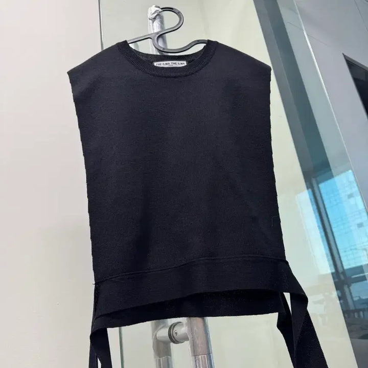 [BUNJANG] The Ilma Knit Vest / 더일마 니트 베스트