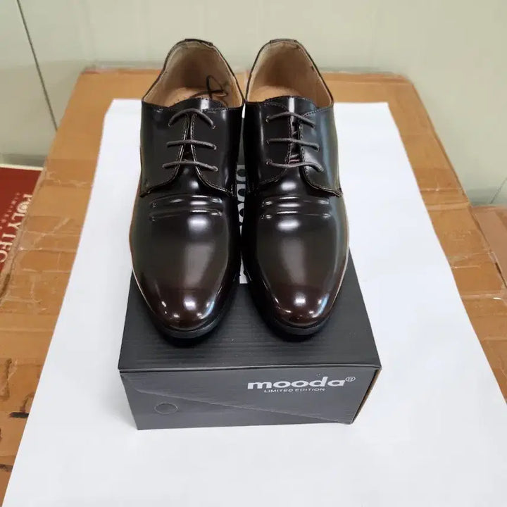 [BUNJANG] Height Increasing Shoes (Size 250-270) / 키높이구두 15,000원 입니다 (250~270)