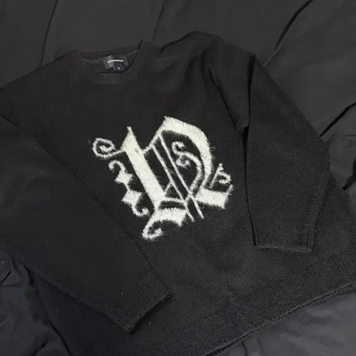 [BUNJANG] This Is Never That Fortuna Logo Sweater / 디스이즈네버댓 포투나 로고 스웨터 니트