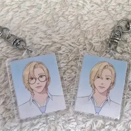 [SOLD OUT] 플레이브 애니플러스 증명사진 키링