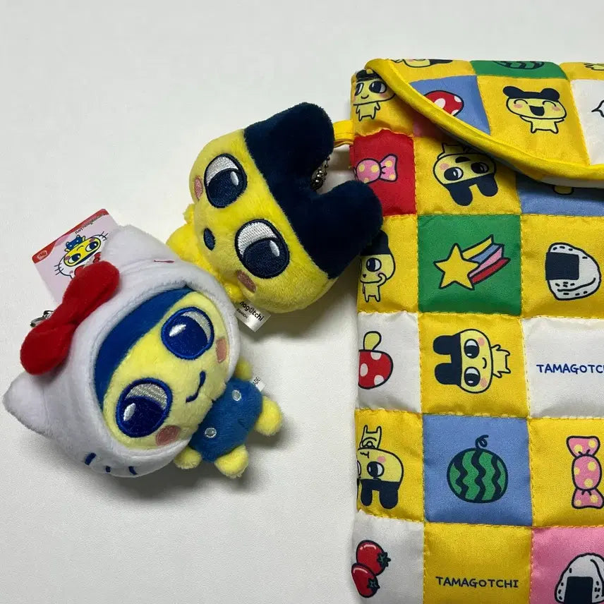 [BUNJANG] Tamagotchi Hello Kitty Collaboration Keyring / 다마고치 마메치 키링 인형 새상품 헬로키티 콜라보