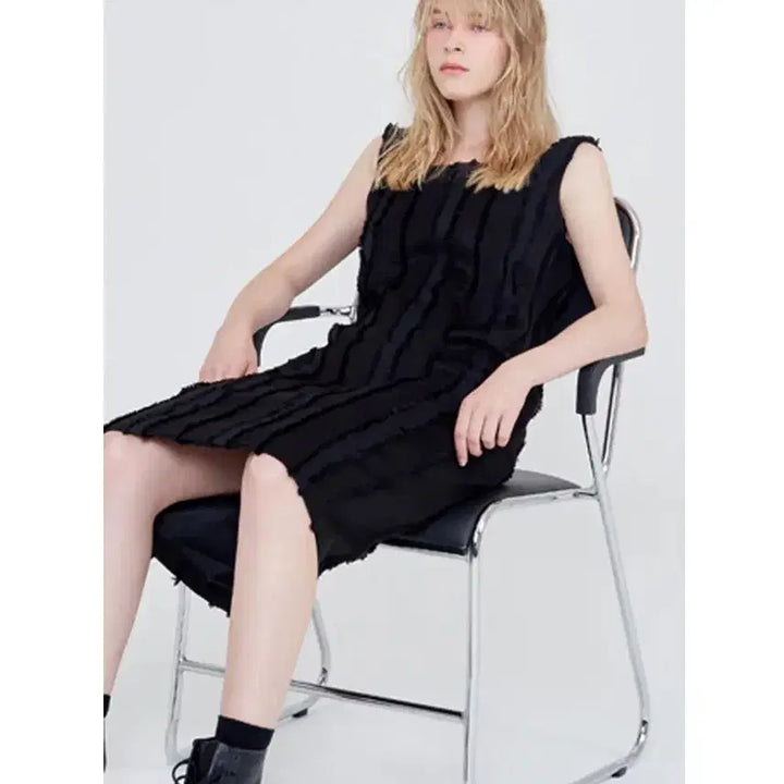 [BUNJANG] Locle Tape Sleeveless Dress / 새상품) Locle 로클 테이프 슬리브리스 드레스 블랙