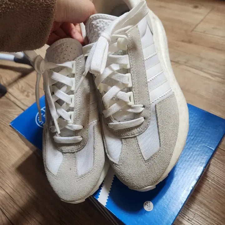 [BUNJANG] Adidas Sneakers / 아디다스 운동화