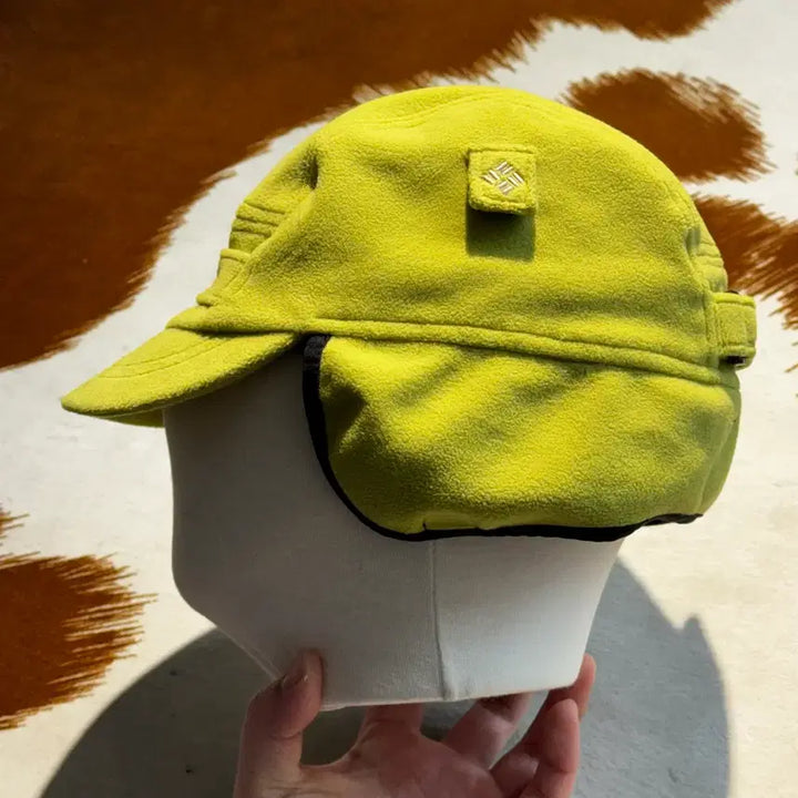 [BUNJANG] Columbia Titanium Gore-Tex Trooper Hat / 컬럼비아 티타늄 이어플랩 고어텍스 (OS) 트루퍼햇