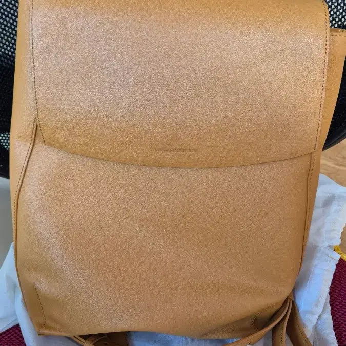 [BUNJANG] Mandarina Duck Yellow Leather Backpack / 만다리나덕 백팩
