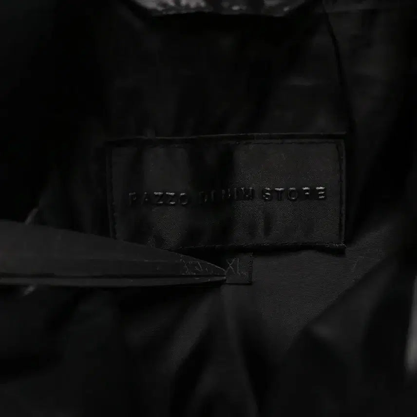 [BUNJANG] PAZZO DENIM STORE Black Padded Vest / PAZZO DENIM STORE Black 패딩 조끼