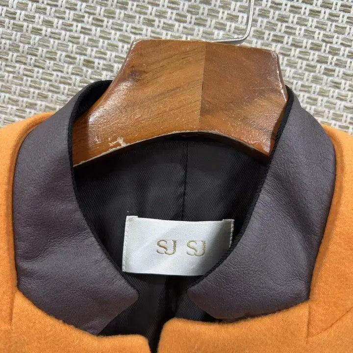 [BUNJANG] SJSJ Handmeade Cowhide Wool Coat / SJSJ 한섬 핸드메이드 소가죽 울 코트 82 A04845