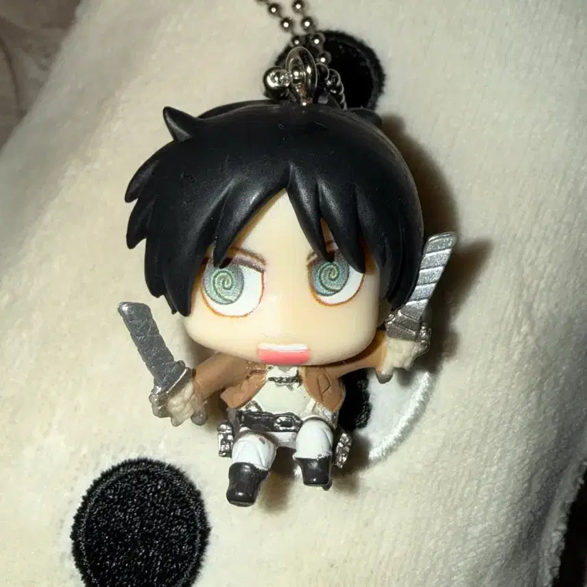 [BUNJANG] Attack on Titan Eren Chimi-Chara Mini Figure Keychain / [진격의 거인] 에렌 카라코레 치미캬라 키링 가챠 미니 피규어 스트랩