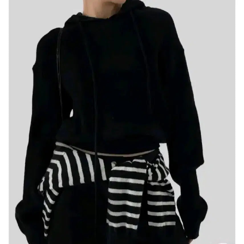 [BUNJANG] Autumn Koi Hooded Knit Black / 어텀 코이 후드 니트 - 블랙